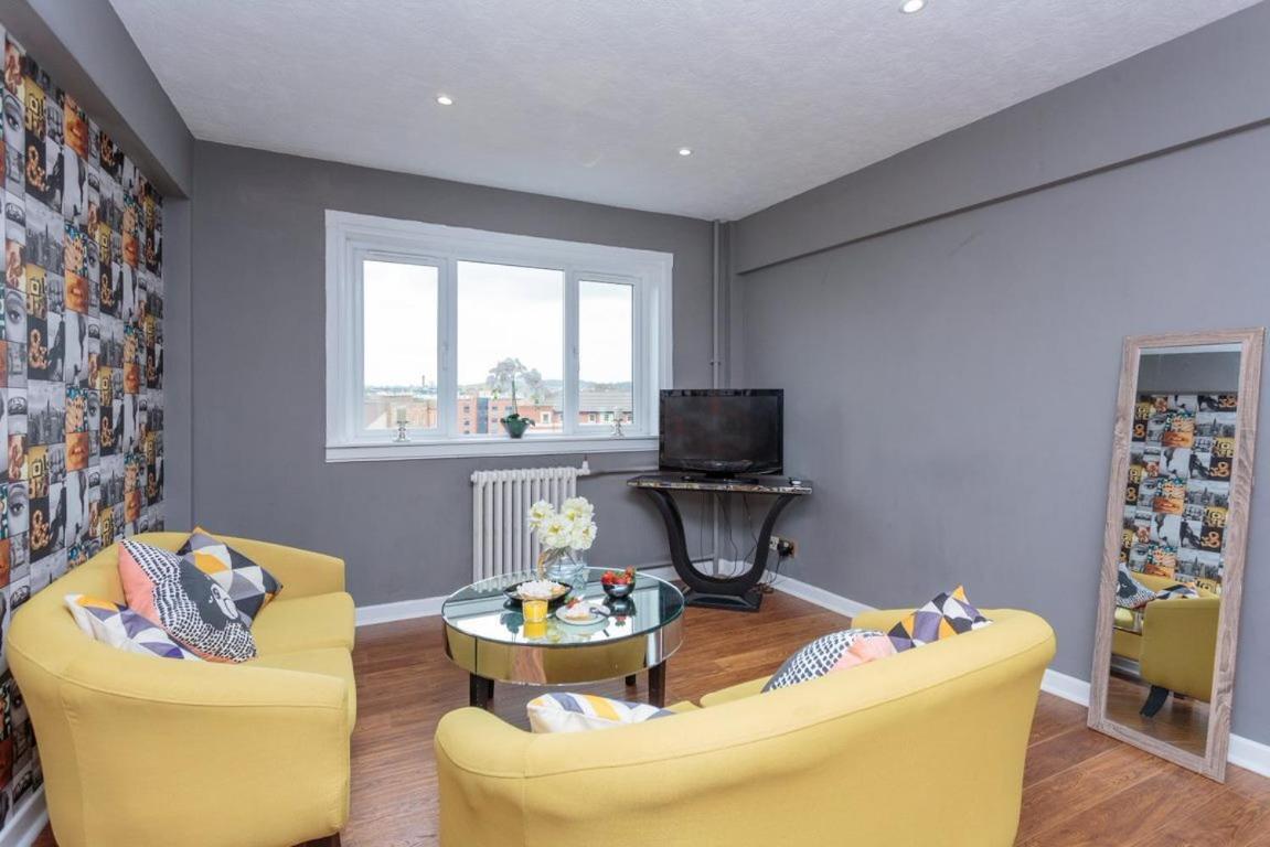 Gorgeous 3-Bed Flat, 15 Minutes To City Centre 爱丁堡 外观 照片