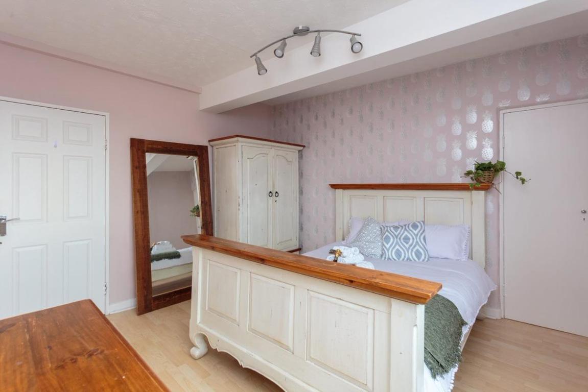 Gorgeous 3-Bed Flat, 15 Minutes To City Centre 爱丁堡 外观 照片