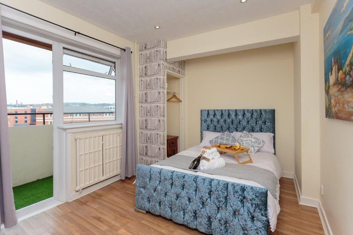 Gorgeous 3-Bed Flat, 15 Minutes To City Centre 爱丁堡 外观 照片