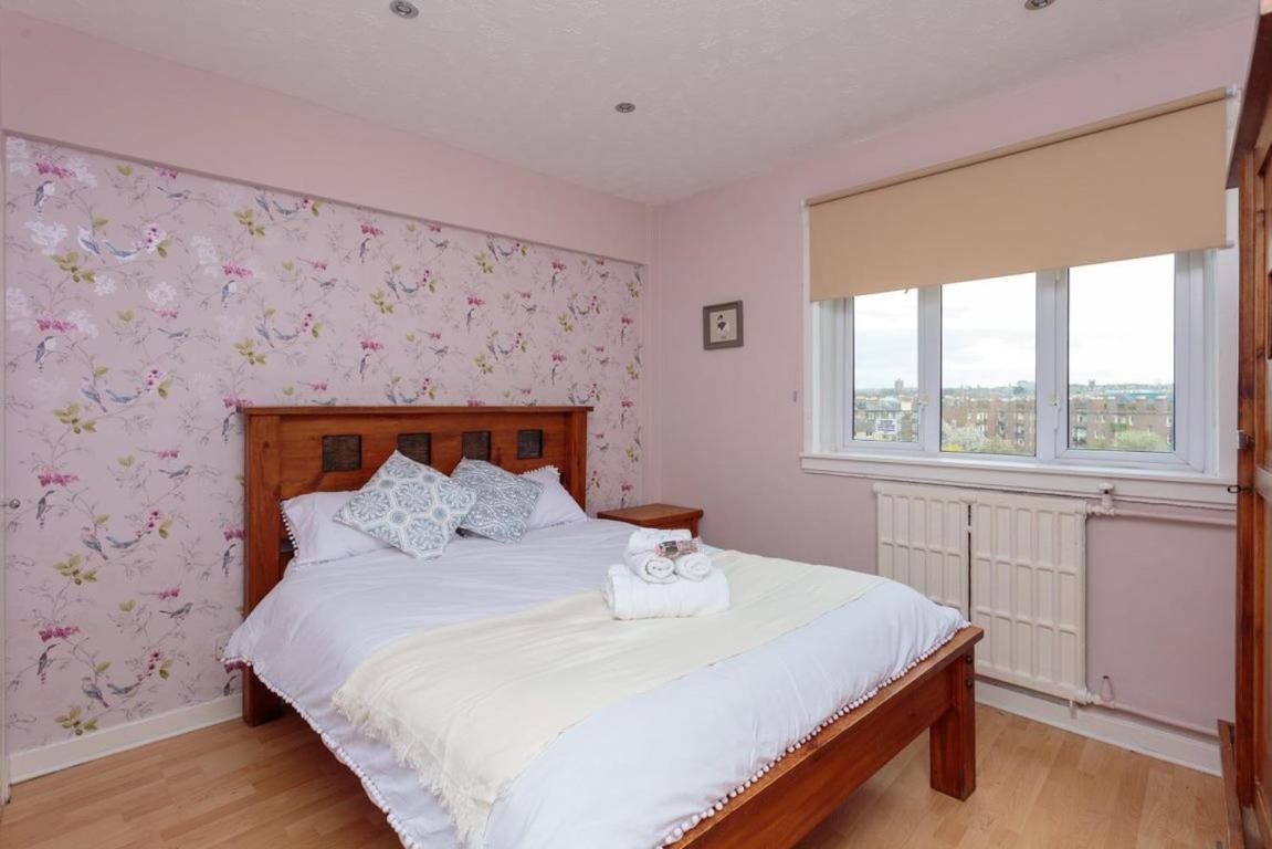 Gorgeous 3-Bed Flat, 15 Minutes To City Centre 爱丁堡 外观 照片